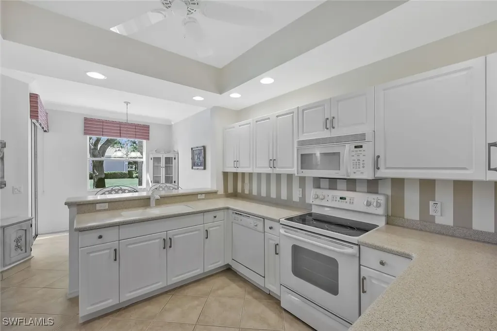 3485 Grand Cypress Drive Naples FL 34119