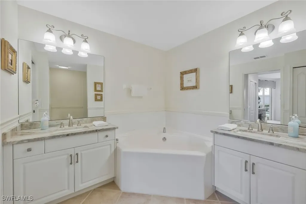 3485 Grand Cypress Drive Naples FL 34119