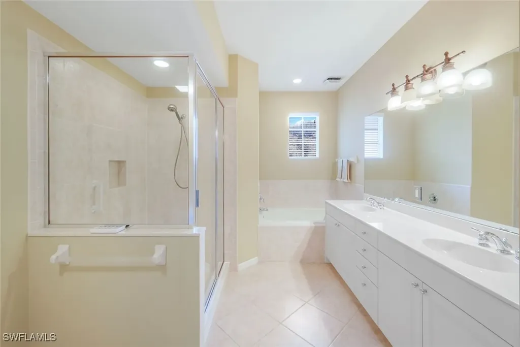 10392 Autumn Breeze Drive Estero FL 34135