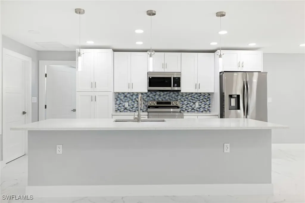 959 N Town And River Drive Fort Myers FL 33919