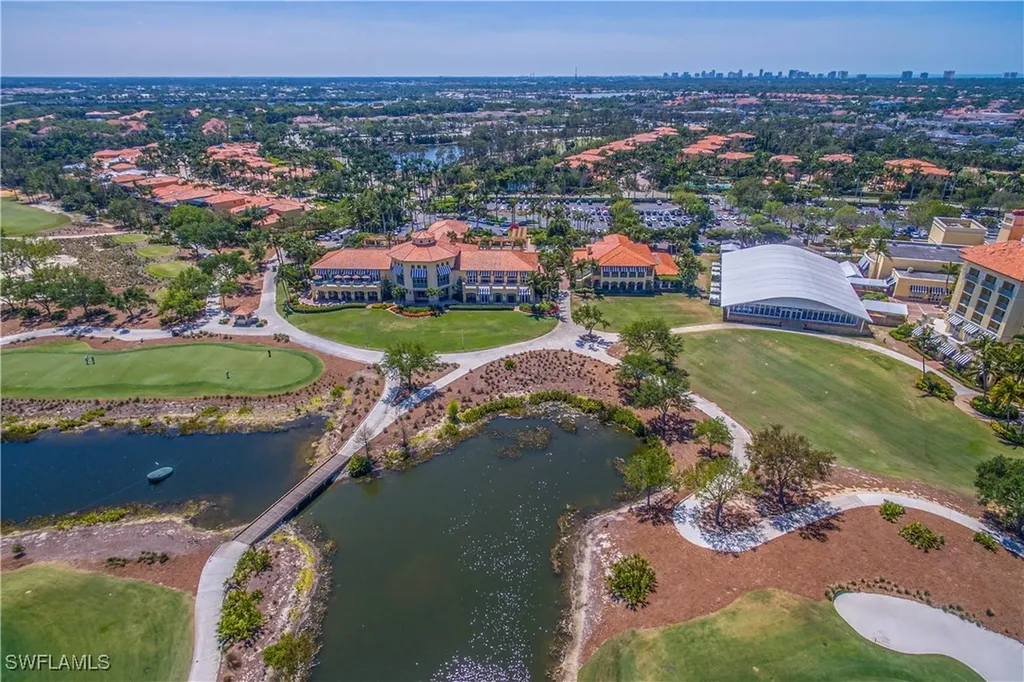 2822 Tiburon Boulevard E Naples FL 34109