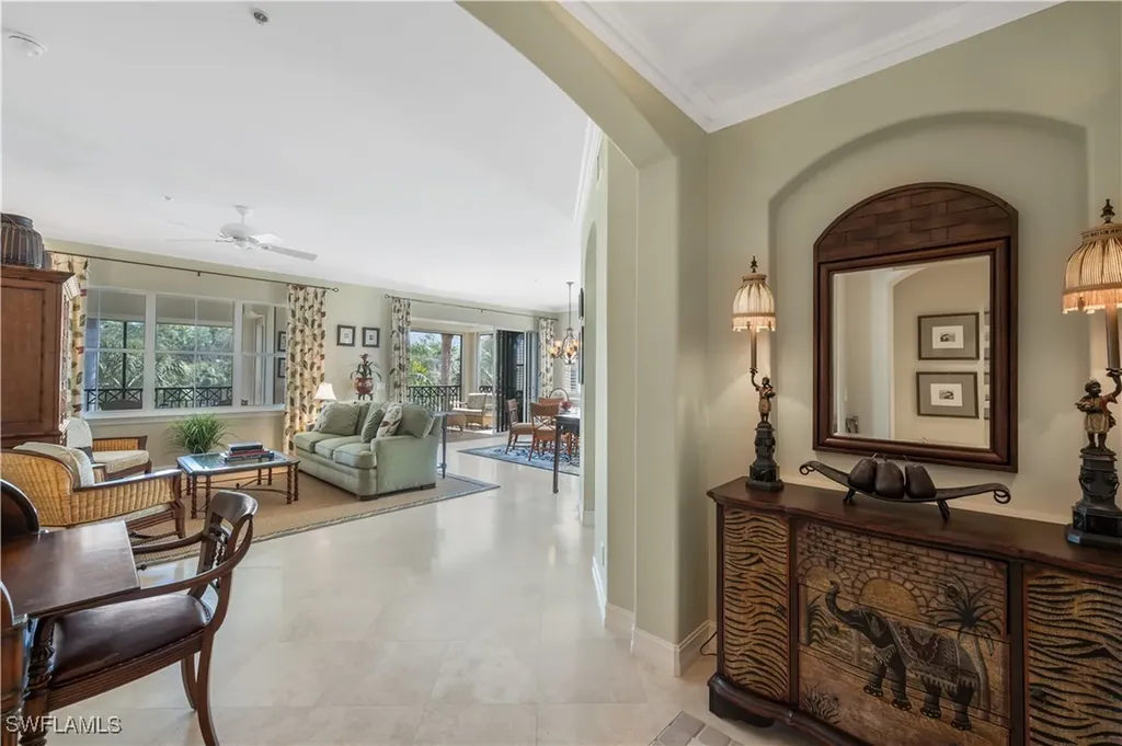 2822 Tiburon Boulevard E Naples FL 34109