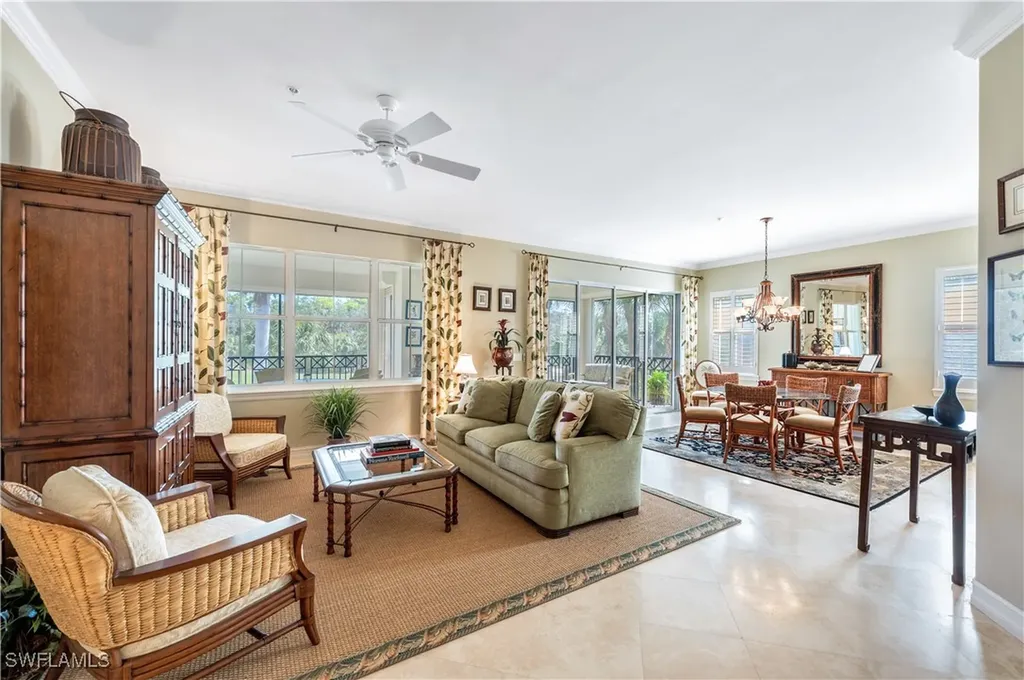 2822 Tiburon Boulevard E Naples FL 34109