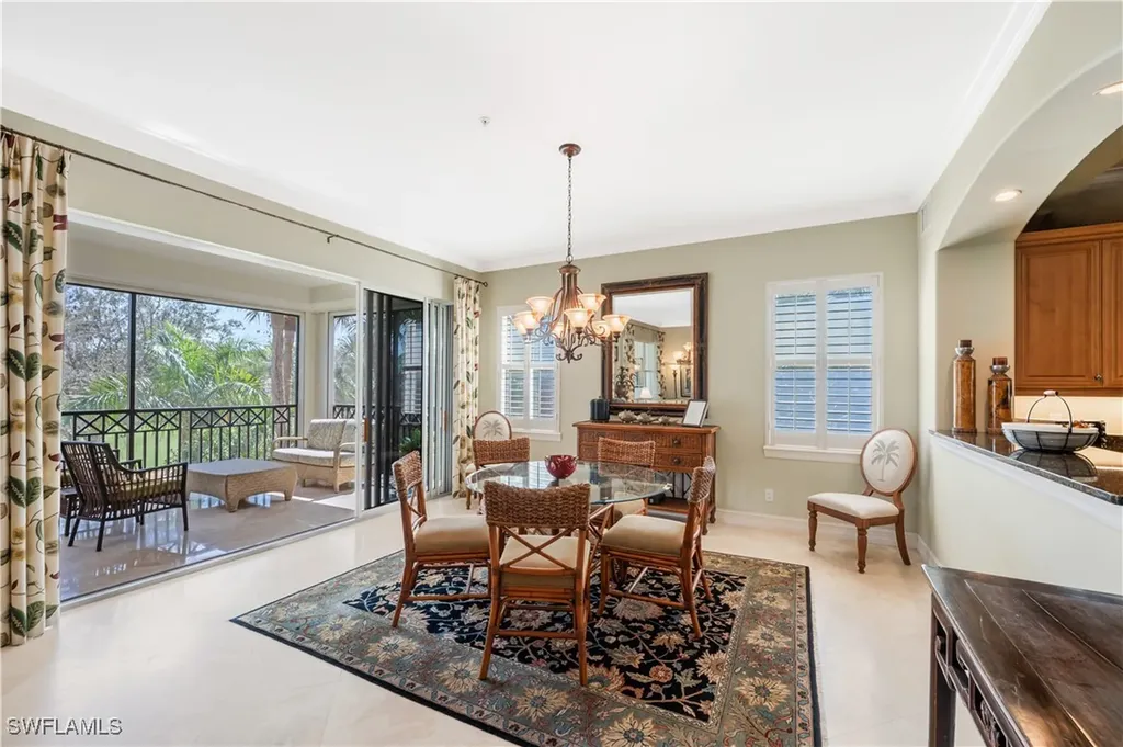 2822 Tiburon Boulevard E Naples FL 34109