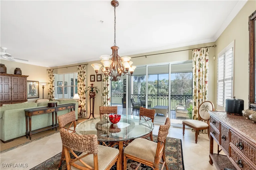 2822 Tiburon Boulevard E Naples FL 34109