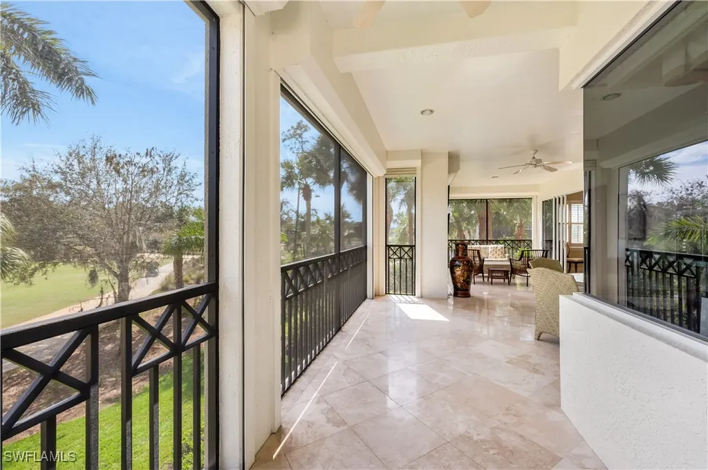 2822 Tiburon Boulevard E Naples FL 34109