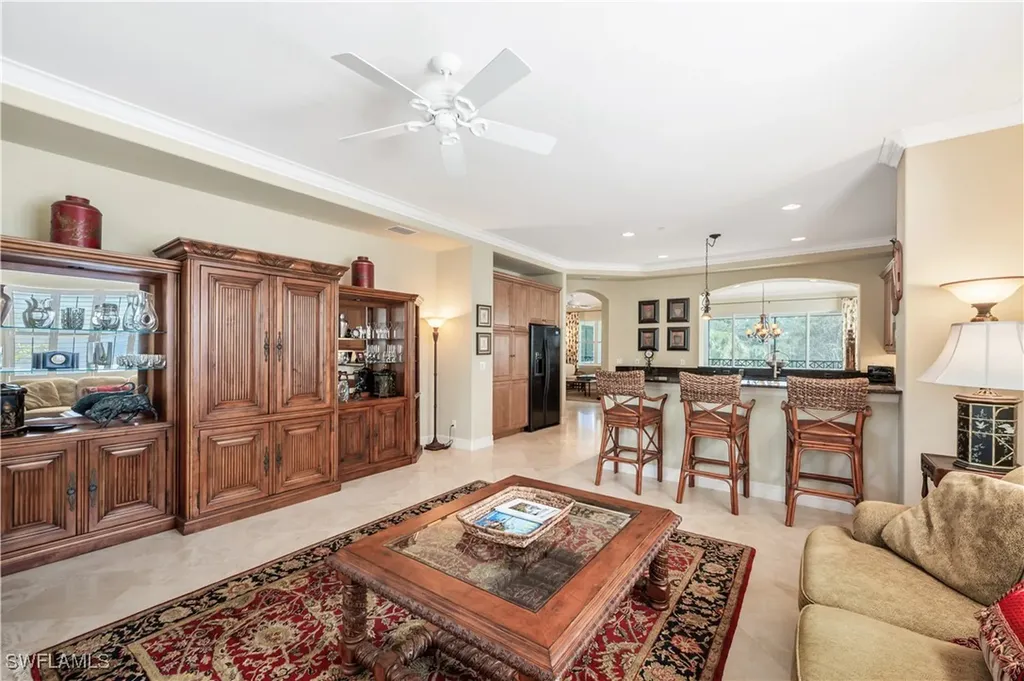2822 Tiburon Boulevard E Naples FL 34109