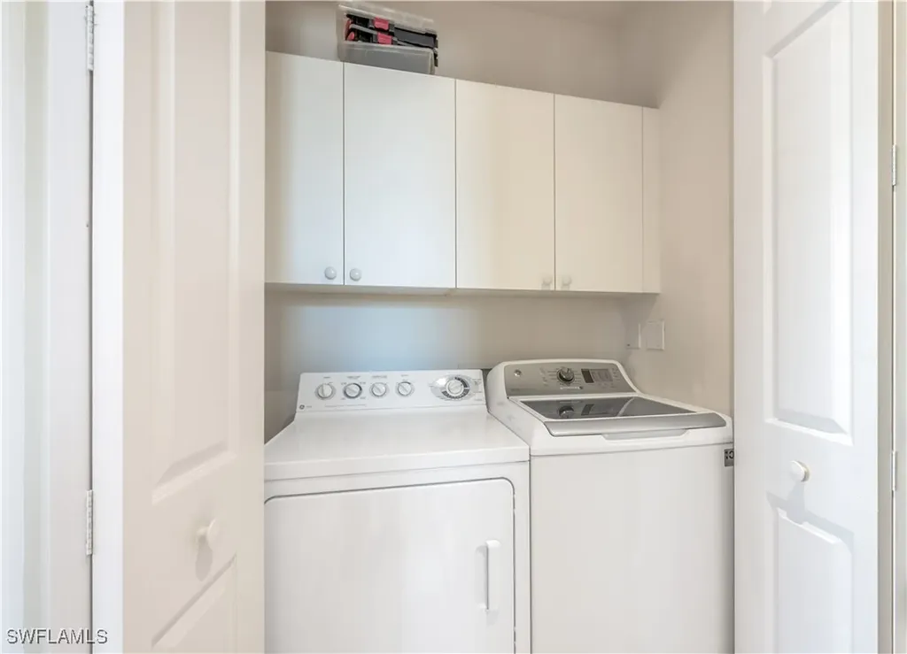2822 Tiburon Boulevard E Naples FL 34109