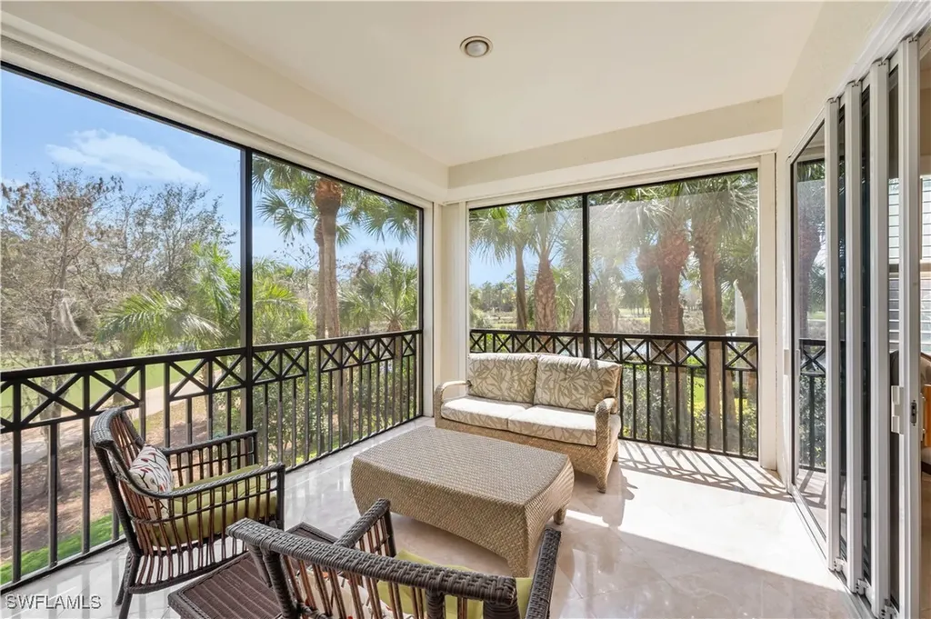 2822 Tiburon Boulevard E Naples FL 34109