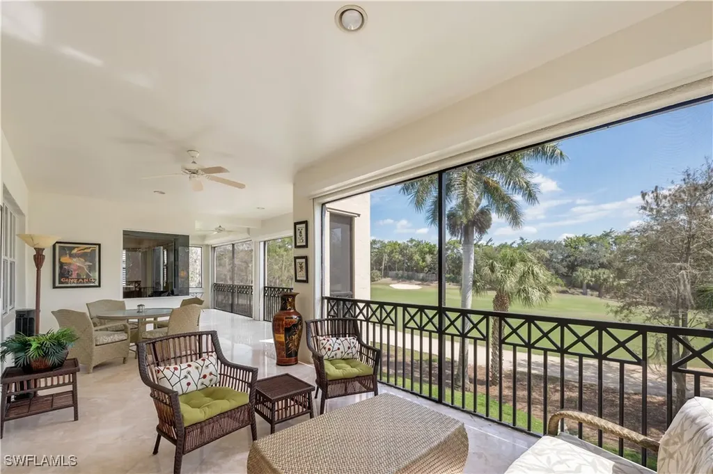 2822 Tiburon Boulevard E Naples FL 34109
