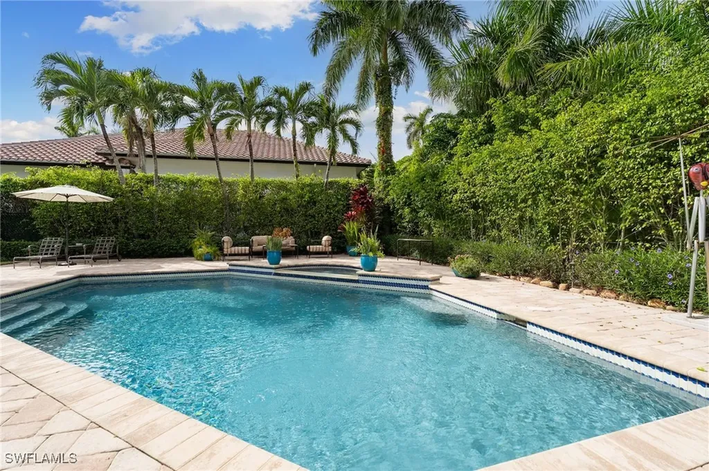 1980 Gordon Drive Naples FL 34102