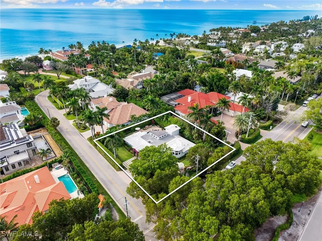 1980 Gordon Drive Naples FL 34102