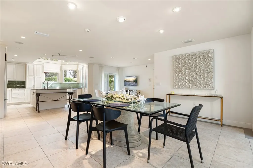 1980 Gordon Drive Naples FL 34102