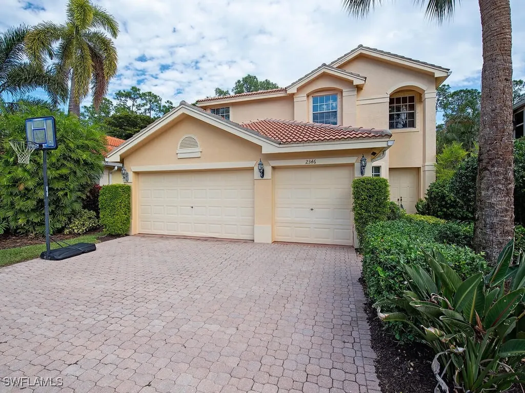 2346 Butterfly Palm Drive Naples FL 34119