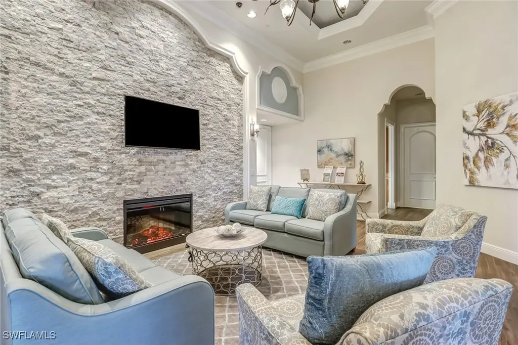 2346 Butterfly Palm Drive Naples FL 34119
