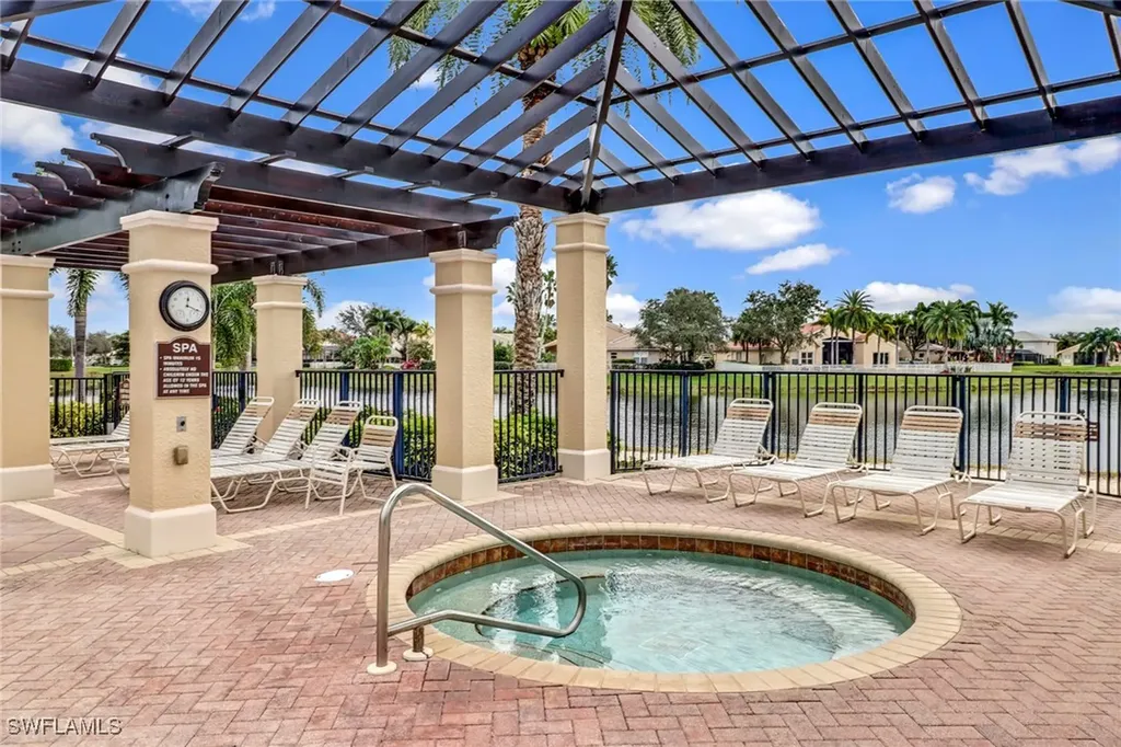 2346 Butterfly Palm Drive Naples FL 34119