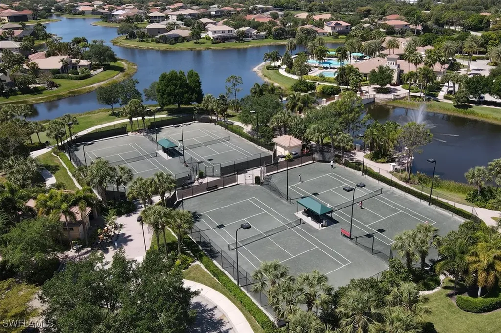 2346 Butterfly Palm Drive Naples FL 34119