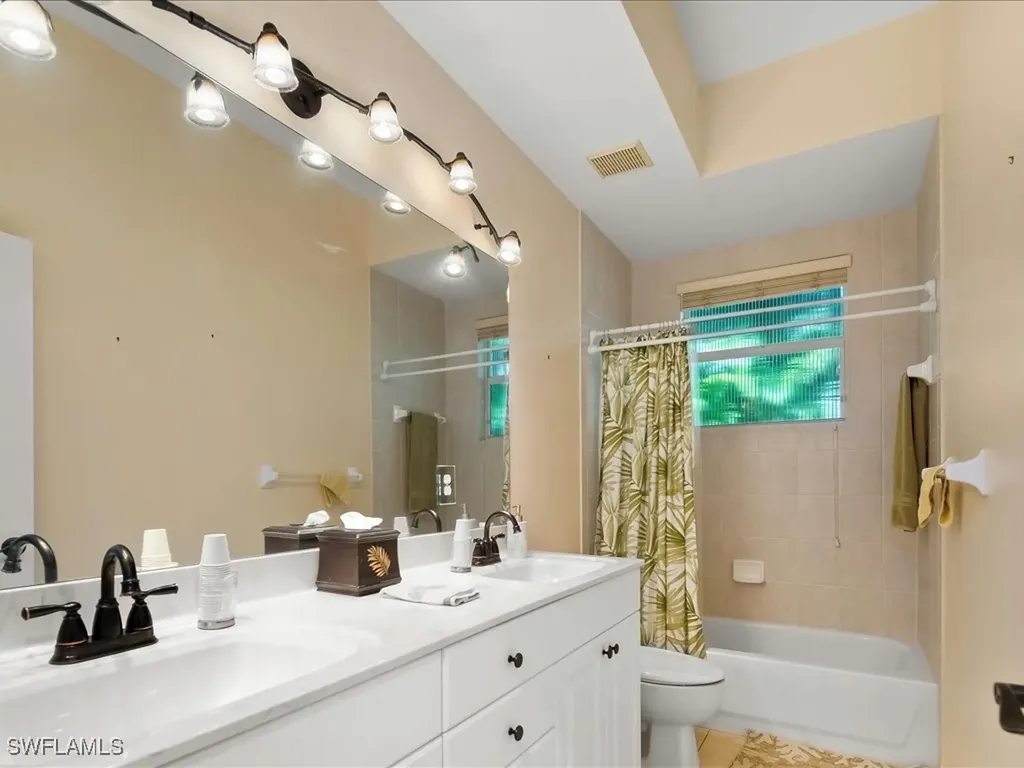 1309 Briarwood Court Naples FL 34104
