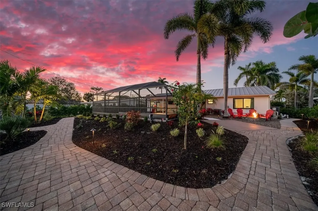 148 1st Street Bonita Springs FL 34134