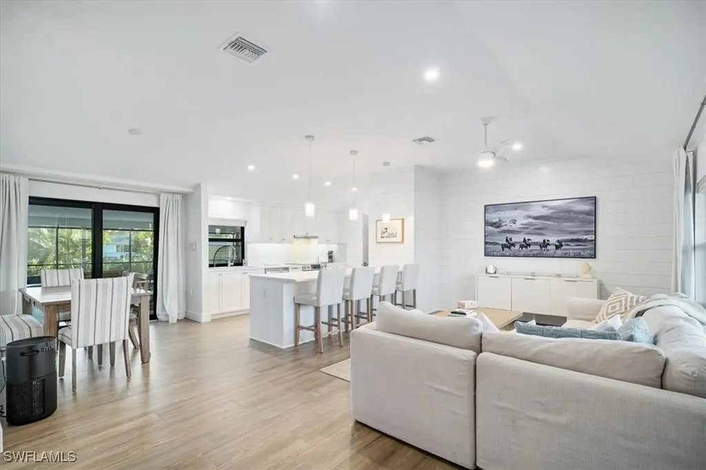 148 1st Street Bonita Springs FL 34134