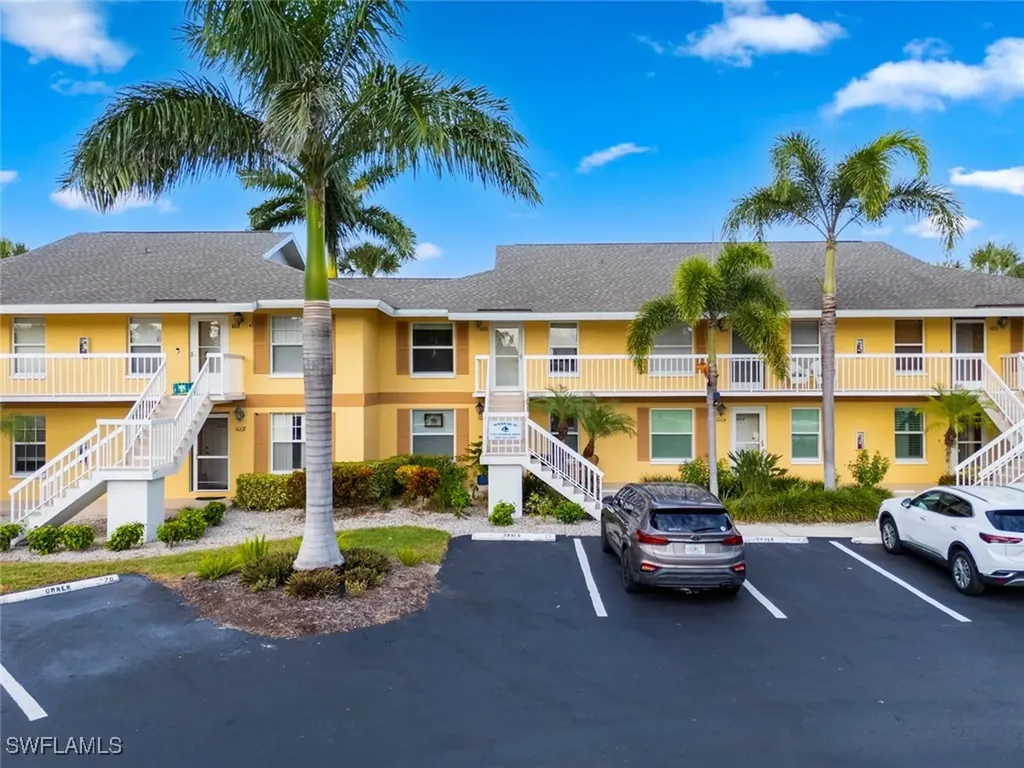 1305 Mainsail Drive Naples FL 34114