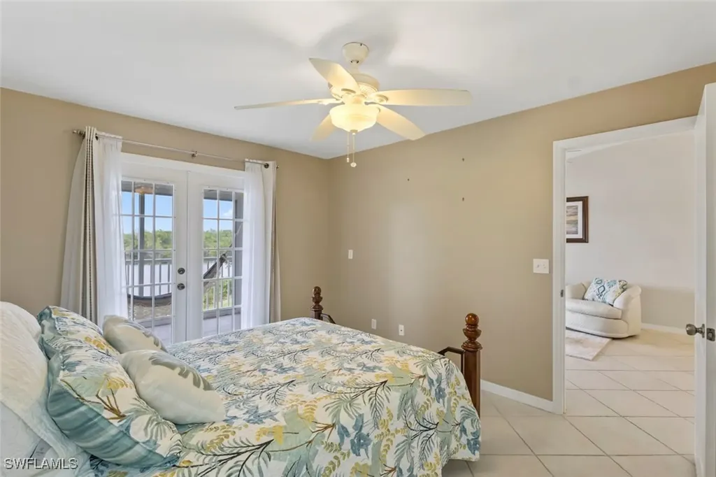 1305 Mainsail Drive Naples FL 34114