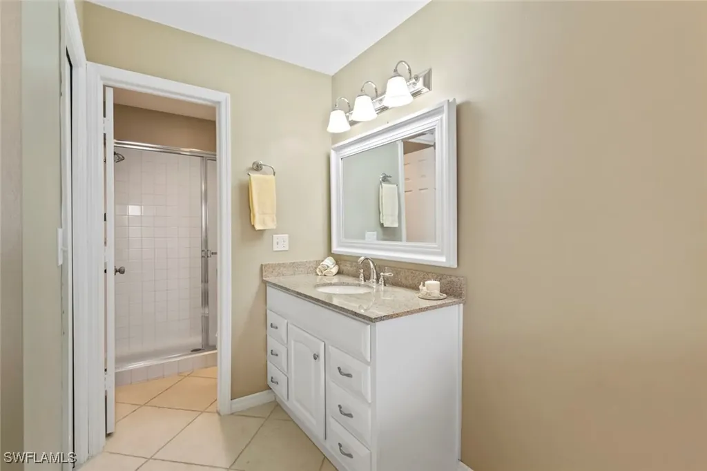 1305 Mainsail Drive Naples FL 34114