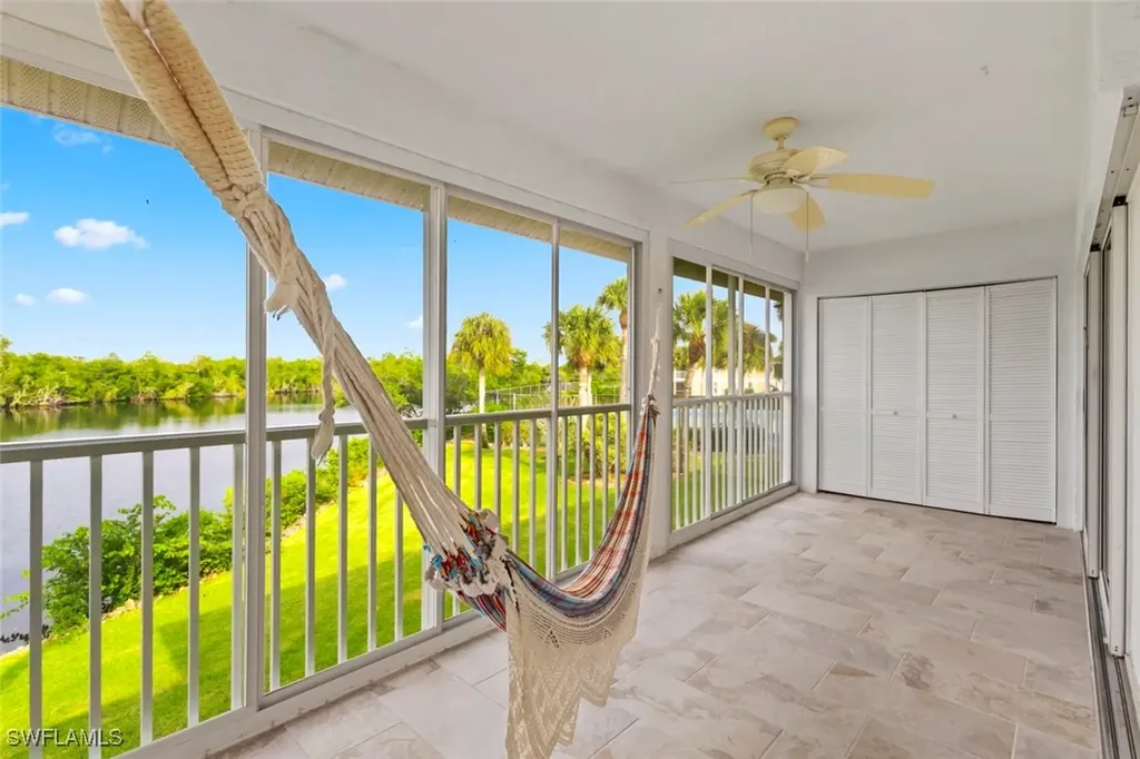 1305 Mainsail Drive Naples FL 34114