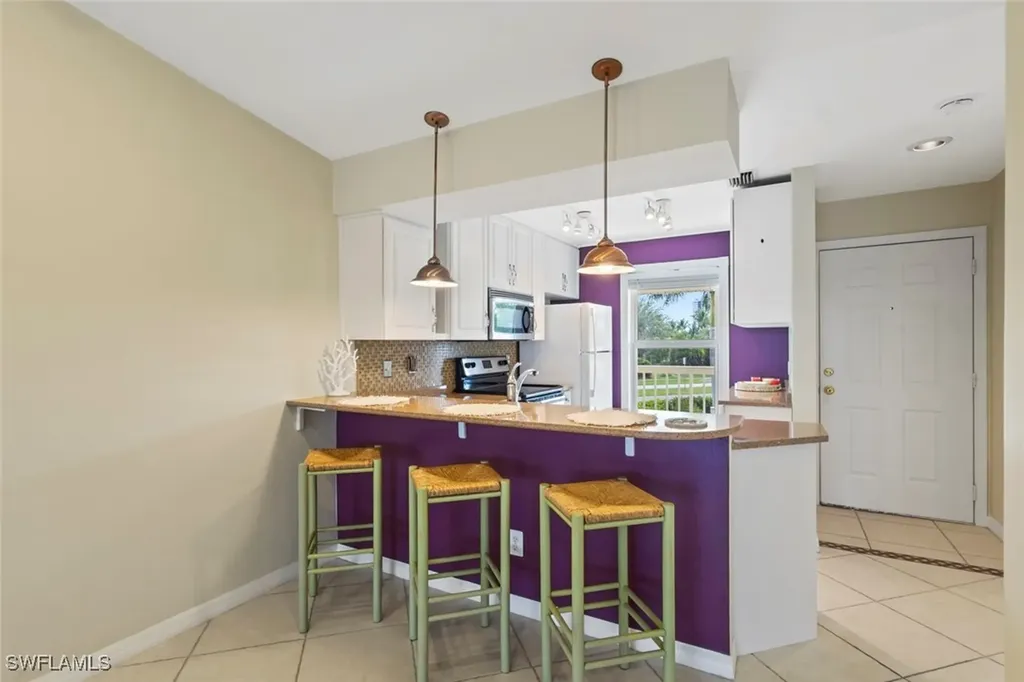 1305 Mainsail Drive Naples FL 34114