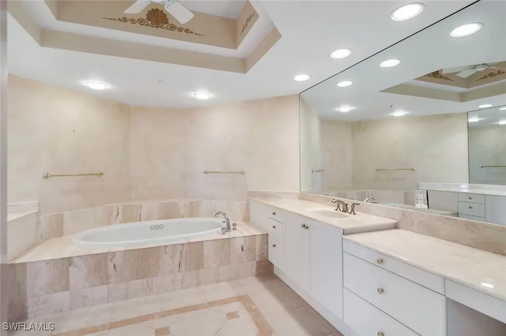 425 Dockside Drive Naples FL 34110