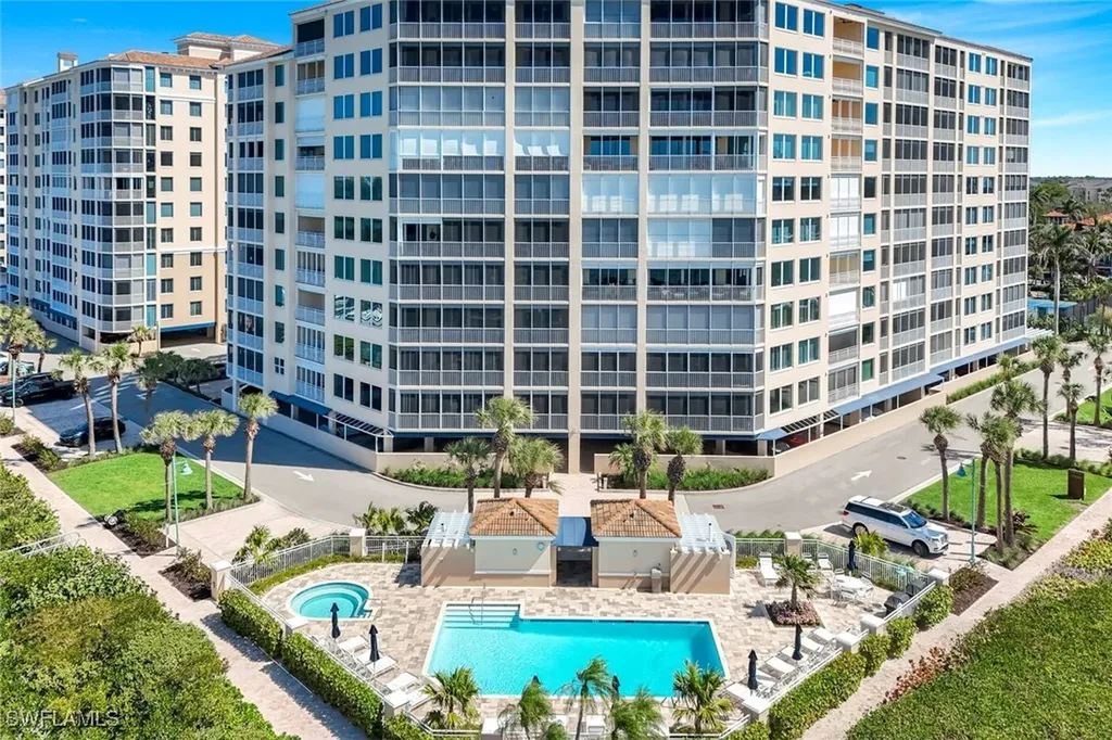 425 Dockside Drive Naples FL 34110