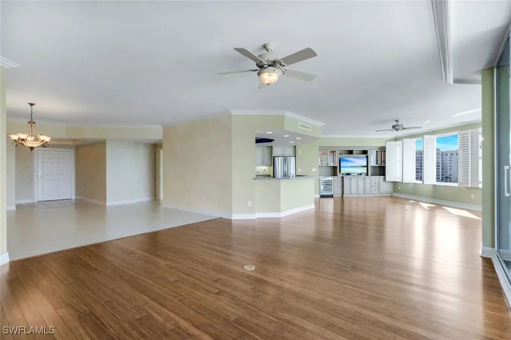 425 Dockside Drive Naples FL 34110