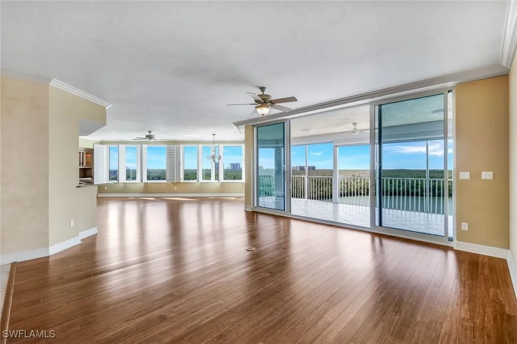 425 Dockside Drive Naples FL 34110