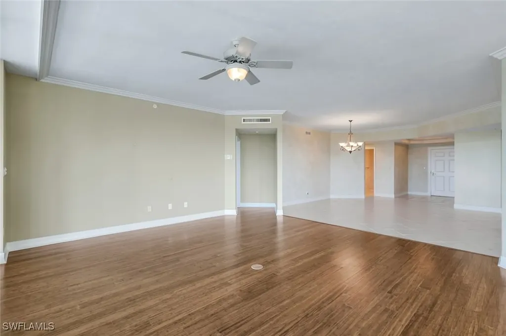 425 Dockside Drive Naples FL 34110