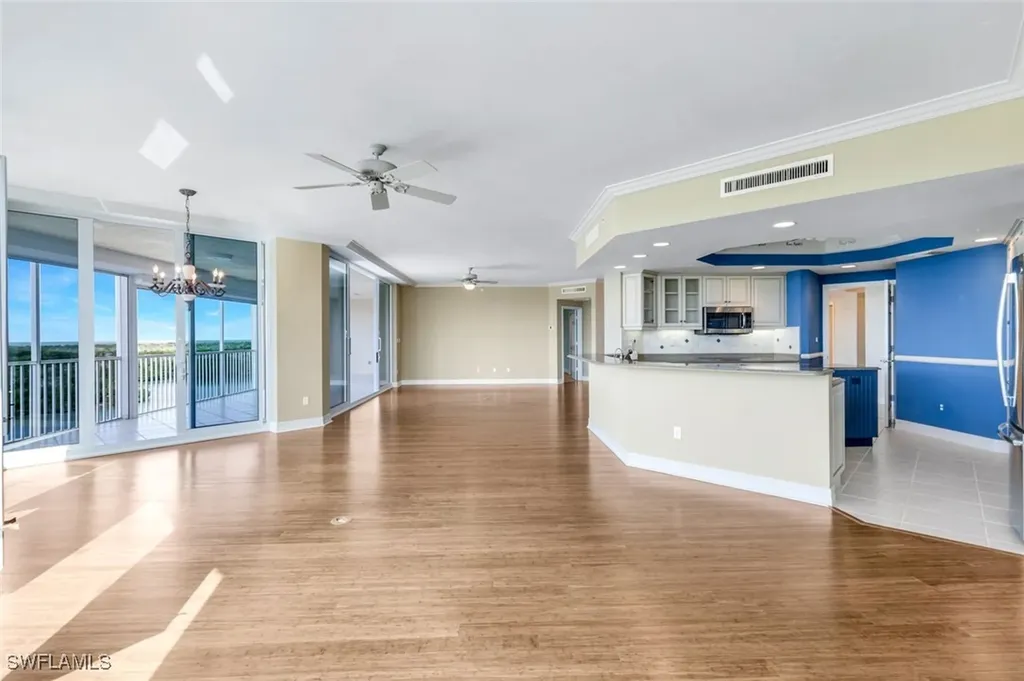 425 Dockside Drive Naples FL 34110