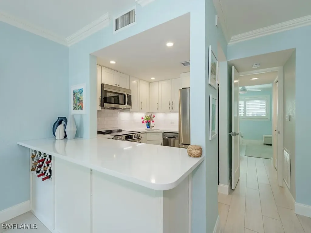 950 7th Avenue S Naples FL 34102