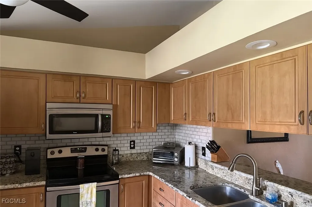 11570 Caravel Circle Fort Myers FL 33908