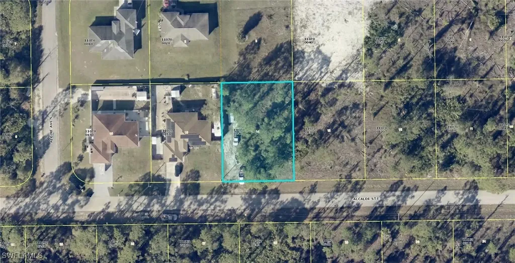 937 Alcalde Street E Lehigh Acres FL 33974
