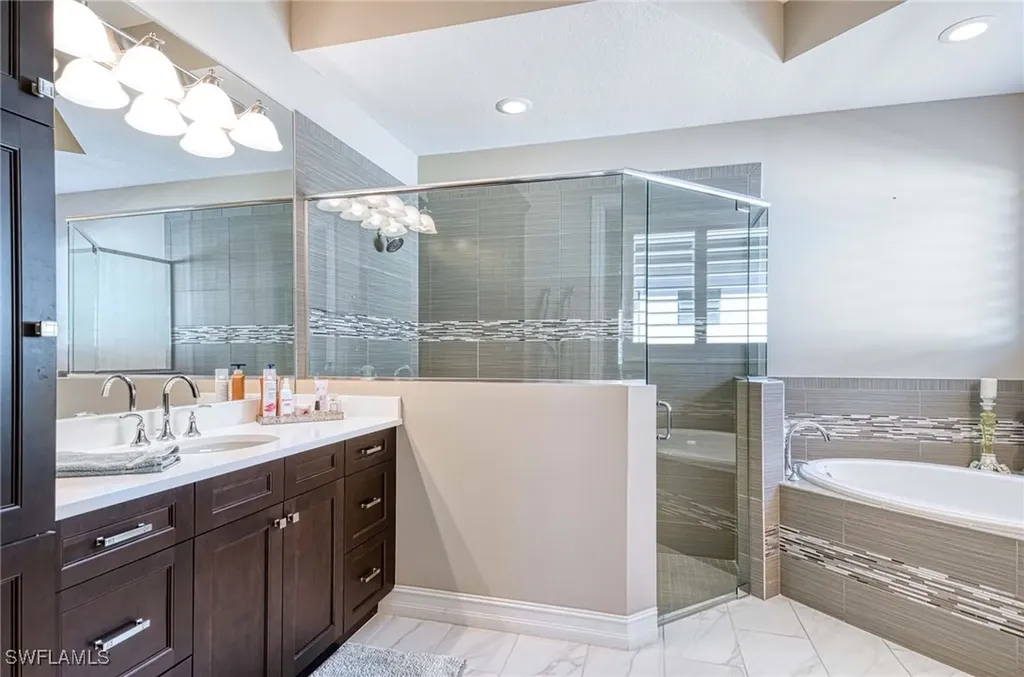 7247 Lantana Circle Naples FL 34119