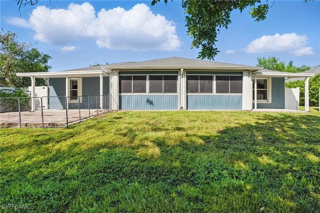 13740 Willow Bridge Drive North Fort Myers FL 33903
