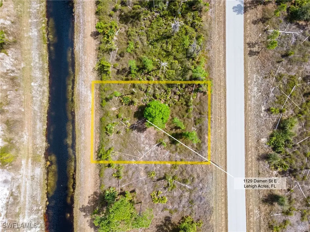 1129 Damen Street E Lehigh Acres FL 33974
