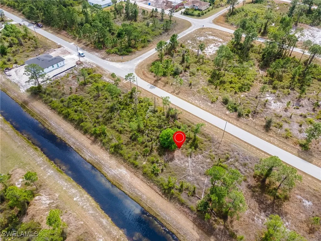 1129 Damen Street E Lehigh Acres FL 33974