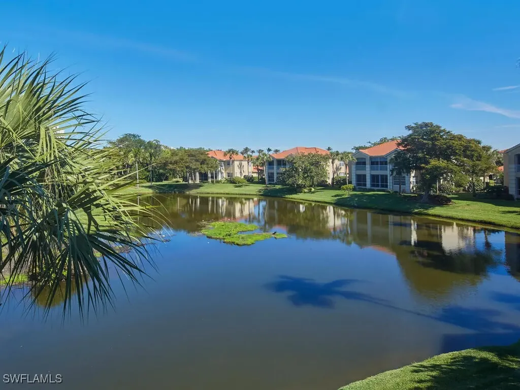Bonita Springs FL, 26900 Wyndhurst Court, Unit 201
