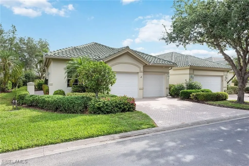 Naples FL, 715 Vistana Circle, Unit 40