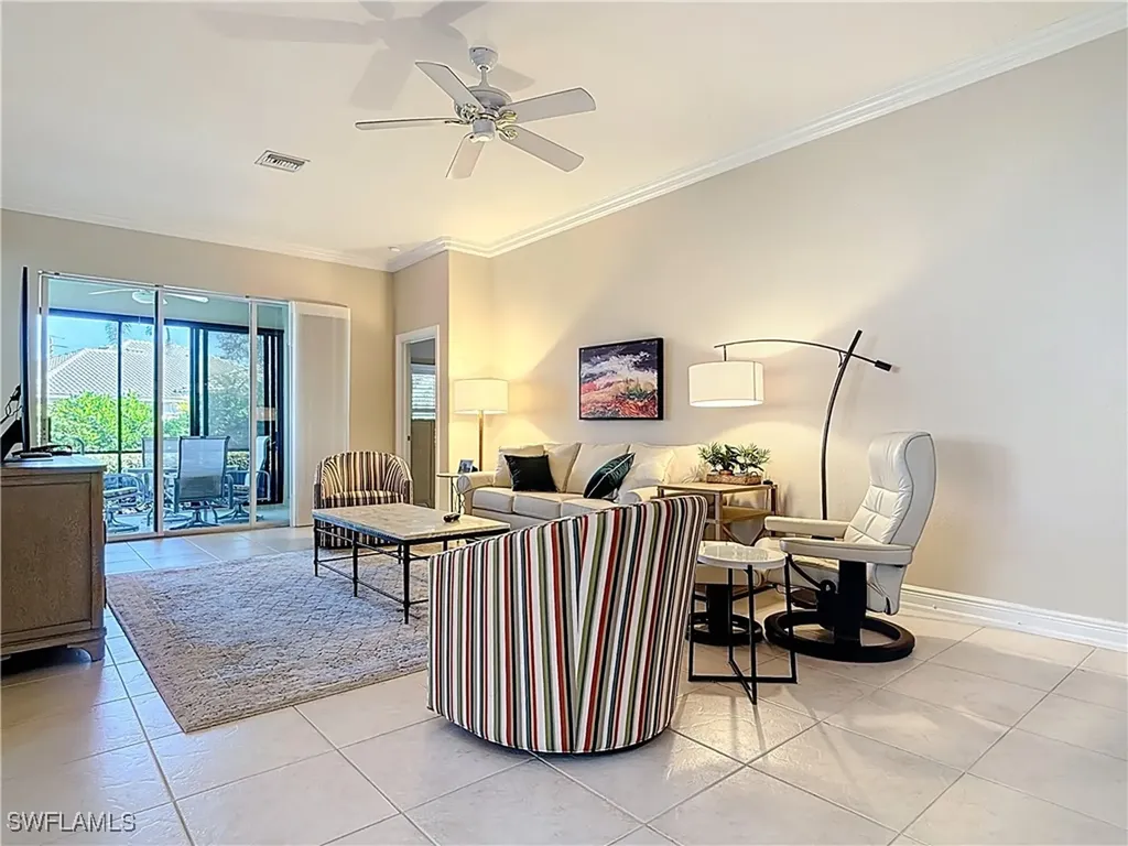 715 Vistana Circle Naples FL 34119