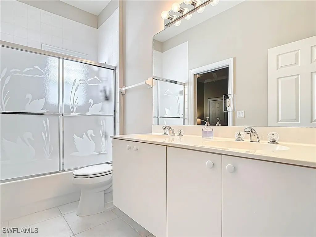 715 Vistana Circle Naples FL 34119