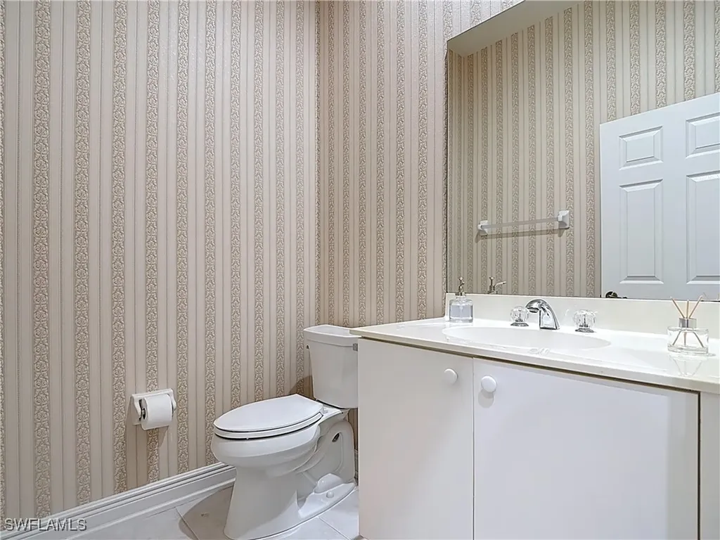 715 Vistana Circle Naples FL 34119