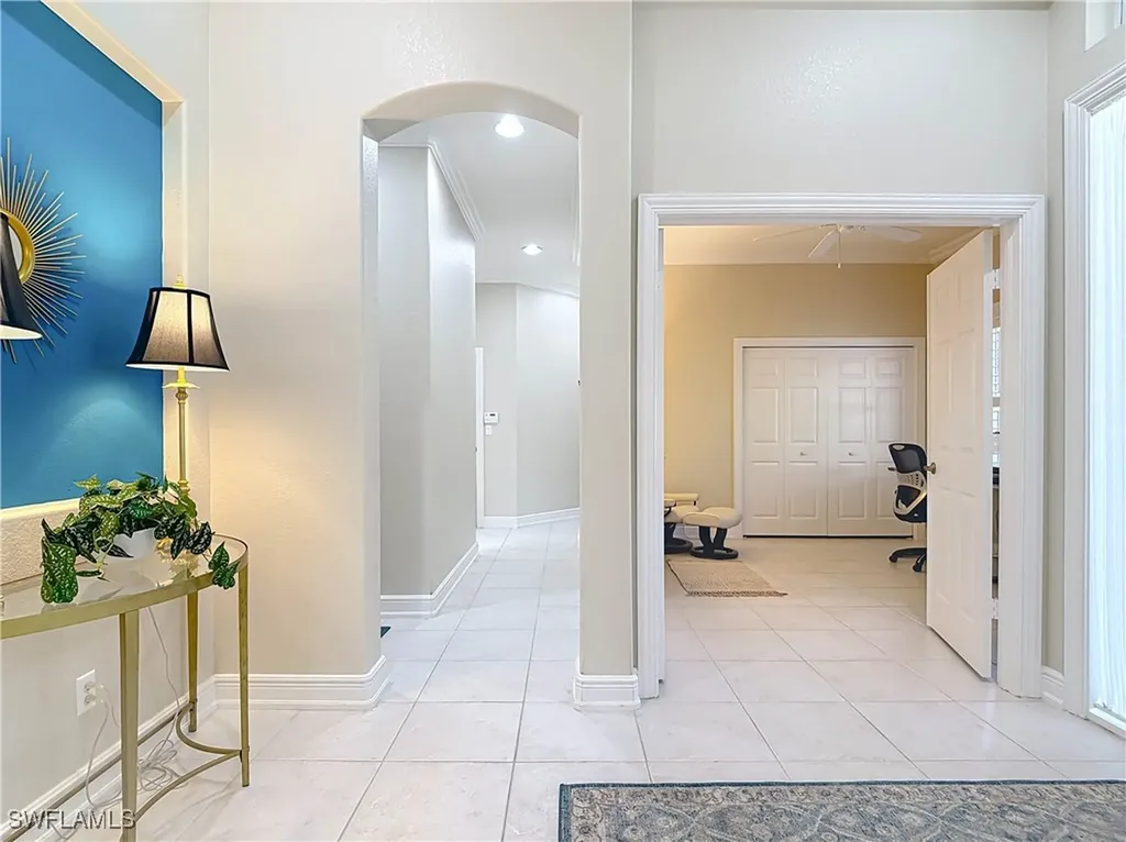 715 Vistana Circle Naples FL 34119
