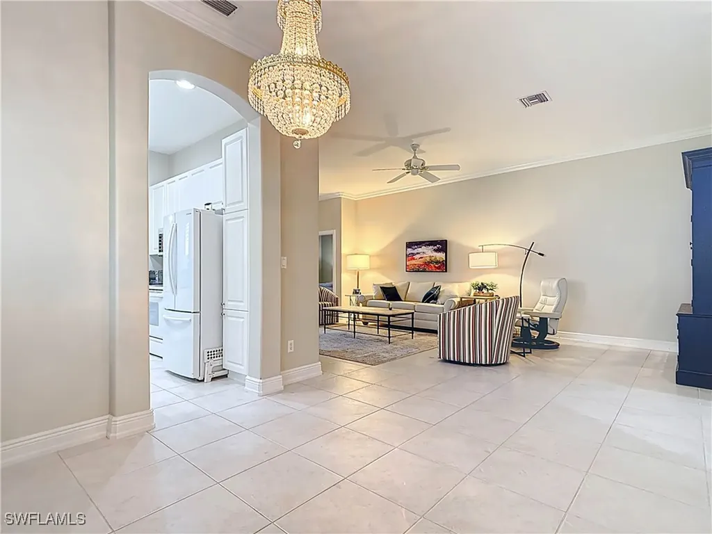 715 Vistana Circle Naples FL 34119