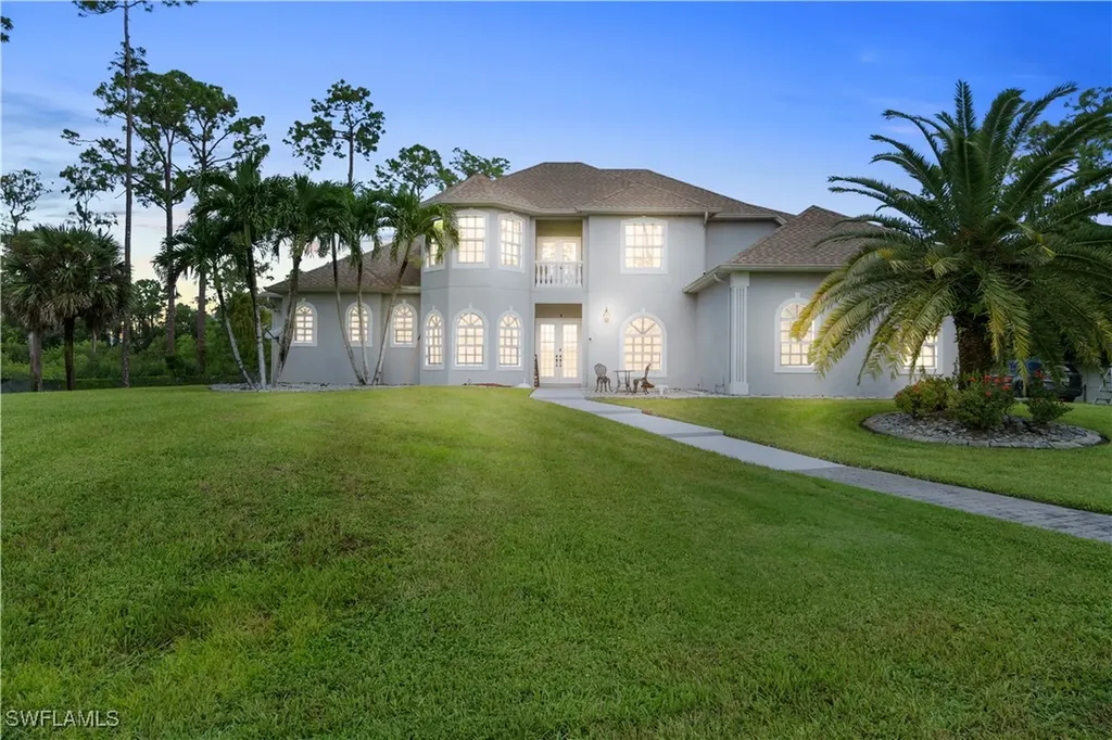 6181 Hidden Oaks Lane Naples FL 34119